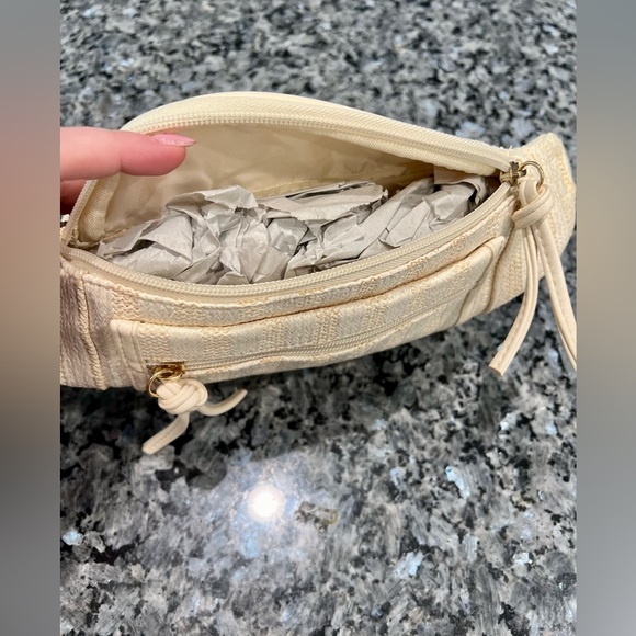 NWT- Belt Bag- Crème Color - Picture 2 of 5